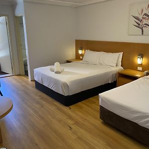 Deluxe Triple Room Balcony